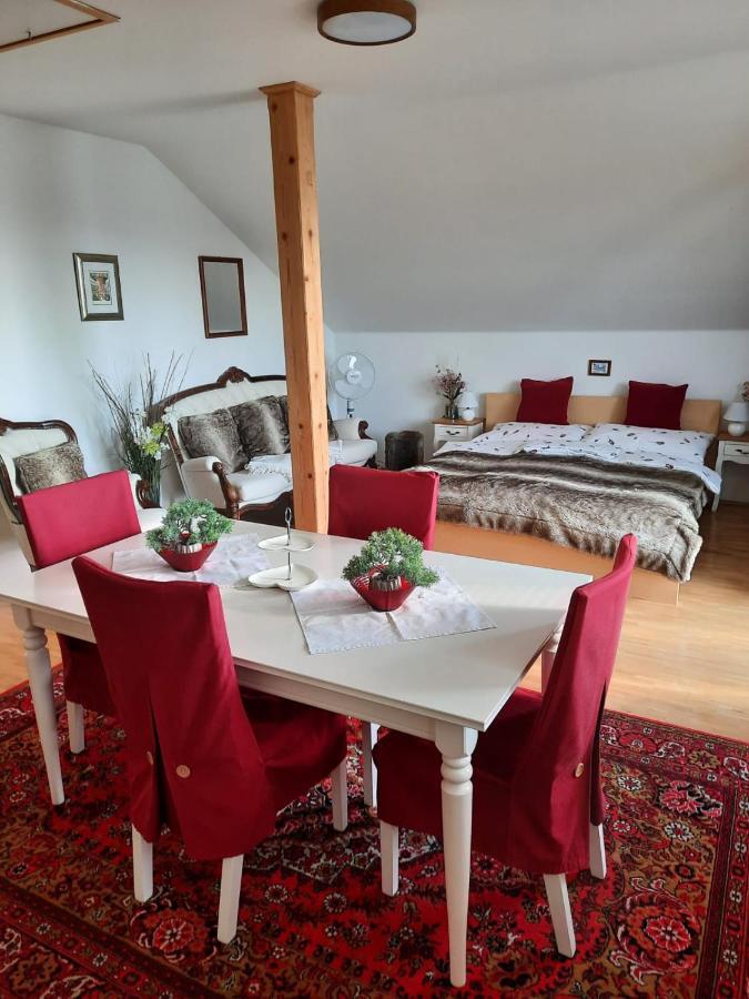 Apartman Mikulov Eksteriør bilde